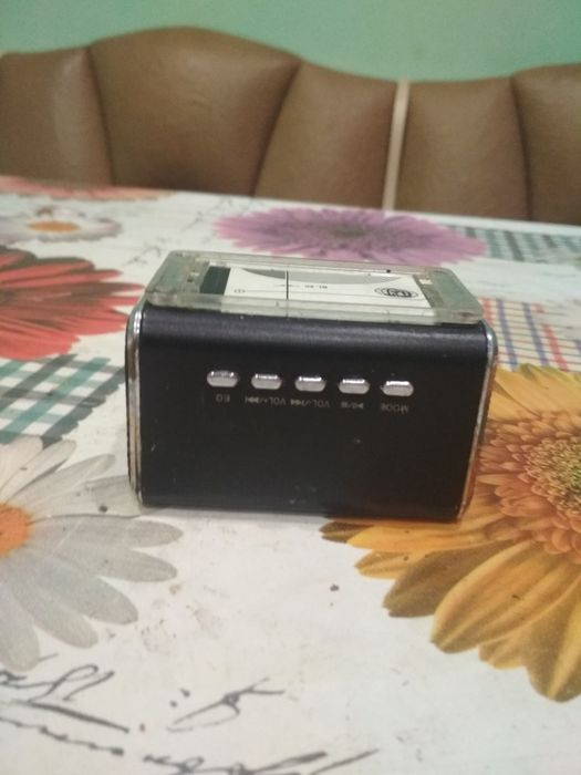 Продам  две USB колонки