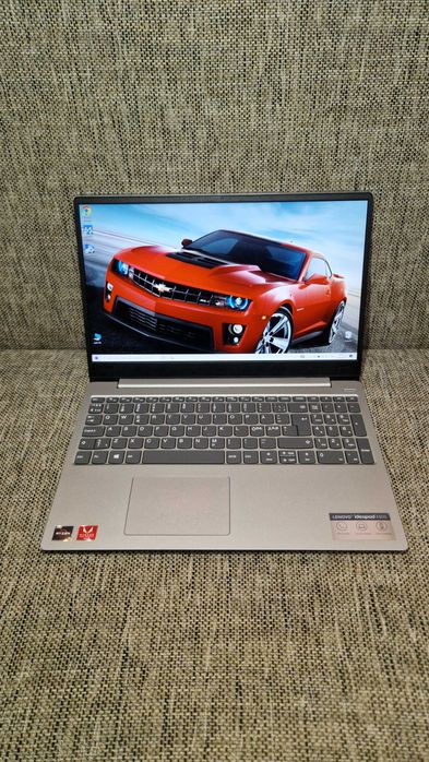 Ноутбук Lenovo 330S/Rayzen 3/FHD/SSD256/RAM8/Гарний стан//