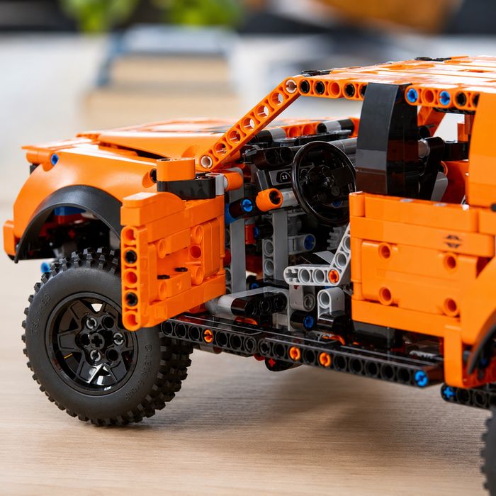 Конструктор Technic – Ford F-150 Raptor (42126) | 1379 деталей | сумісний з LEGO
