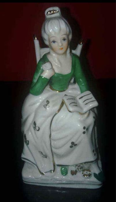 Estatuetas de porcelana