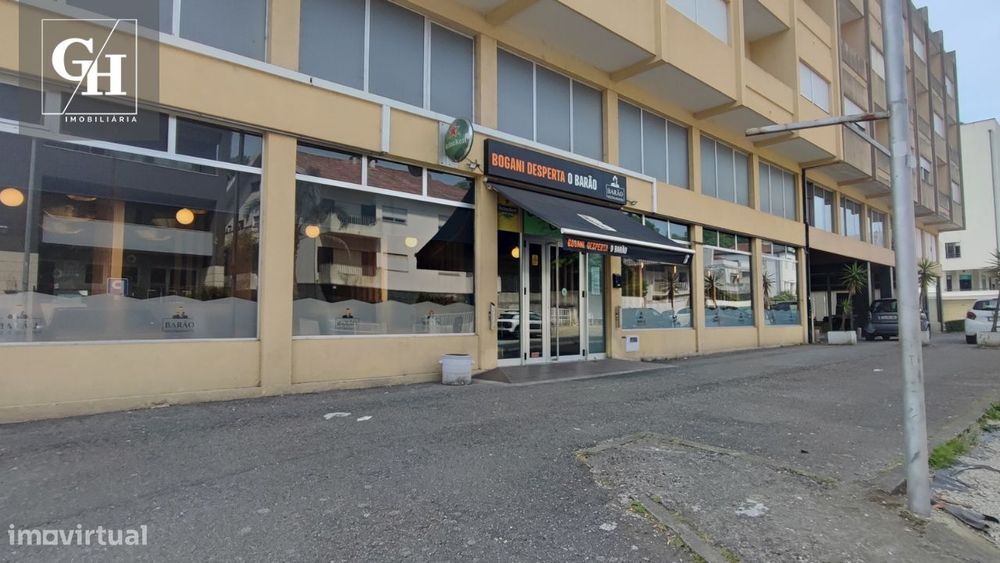 Trespasse de Restaurante - Equipado e com estacionamento privado