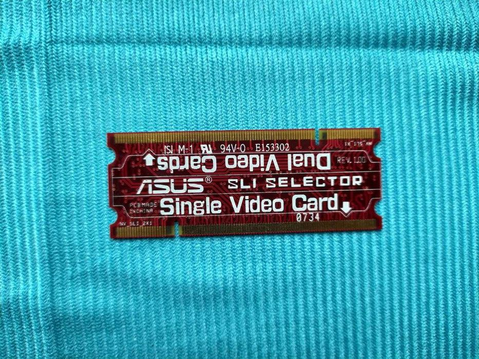 Раритетная оперативная память 
SDRAM DDR COMPAQ SLI SELECTOR