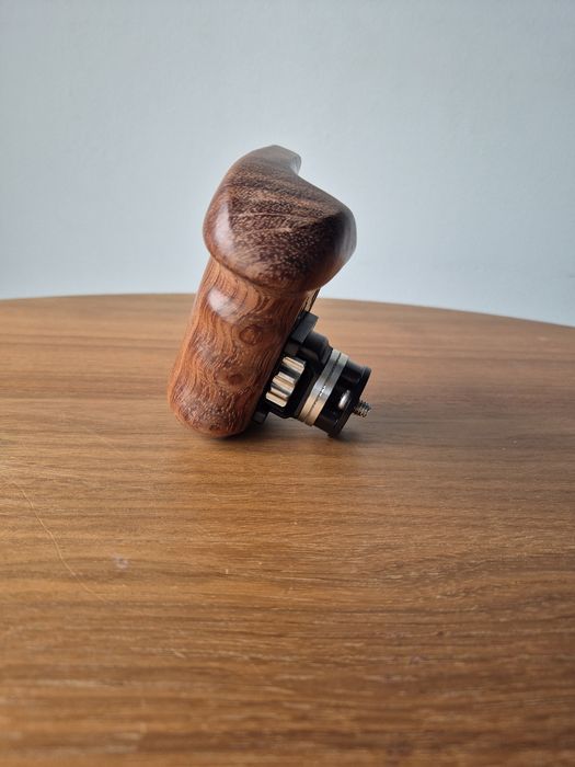 Smallrig Pega Madeira Direita