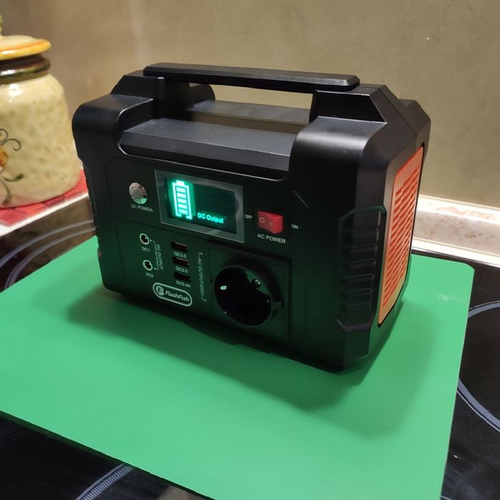 Продам зарядную станцию Flashfish E200, с солнечными панелями 18v 50w