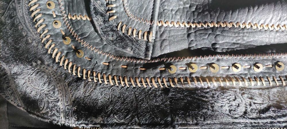 Жіноча шкіряна куртка Vito Marcello. 46-48 розмір