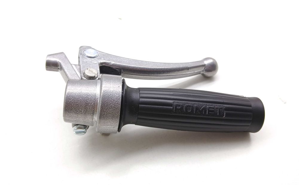 Zestaw dźwignia sprzęgła + hamulca, manetka gazu + korpusy Romet