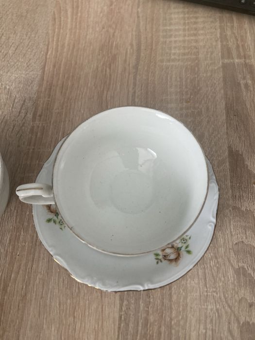 Filizanka z podstawka chodzież róża