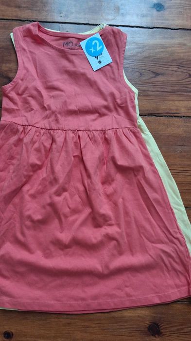 2 vestidos MO 5 anos