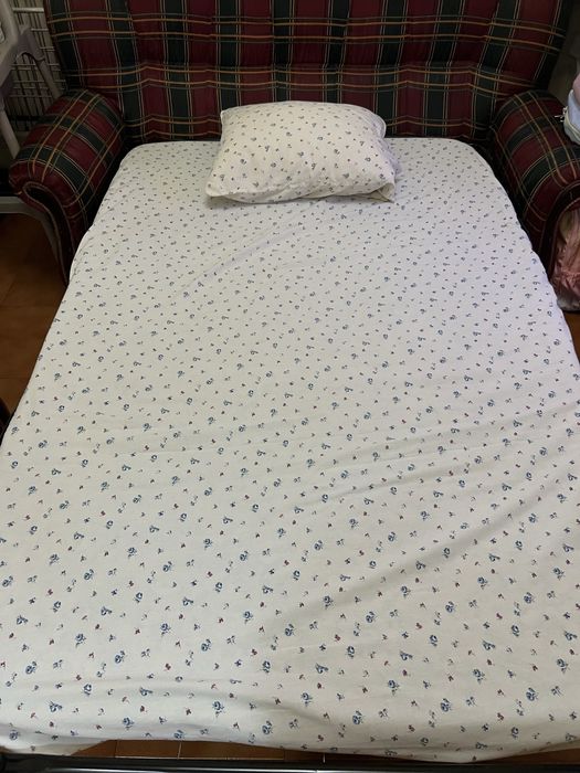 Conjunto Sofá-Cama + 2 Sofás Pequenos
