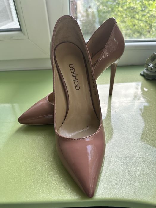 Туфлі лодочки з екошкіри