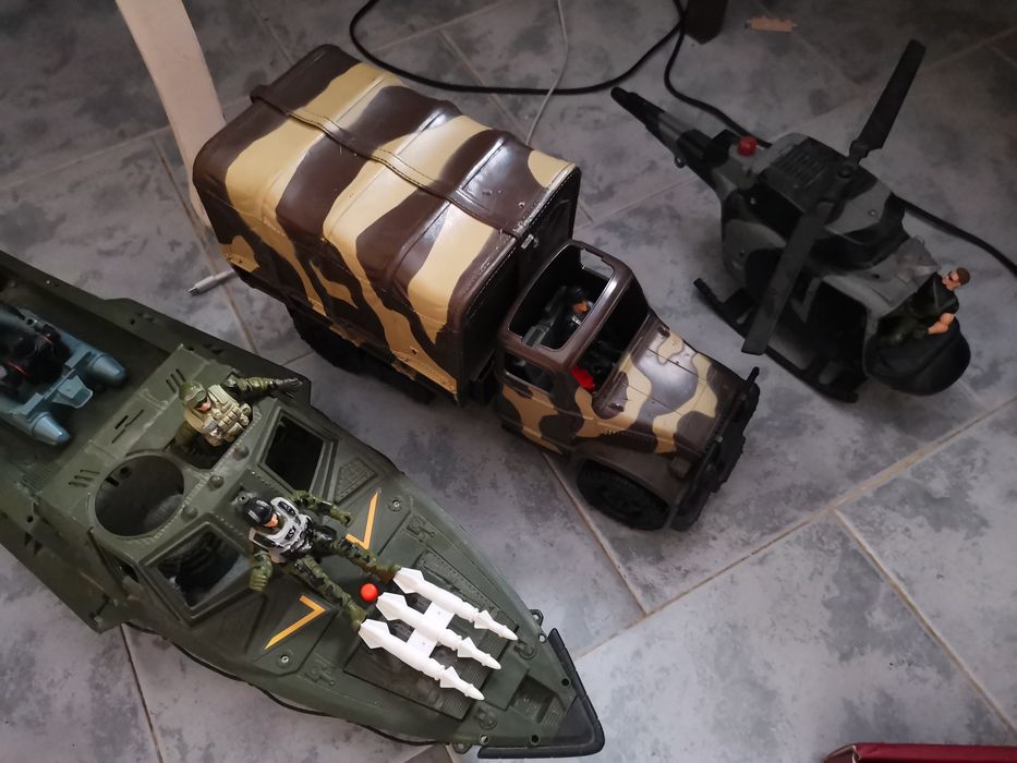 Brinquedos guerra grande porte