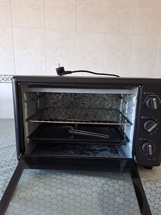 Forno Elétrico Becken 46L – Excelente Estado