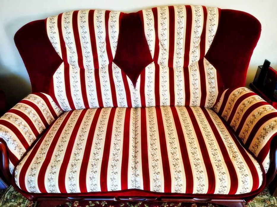 Sofa stylowa FRYDERYK 2R ( z funkcją spania )