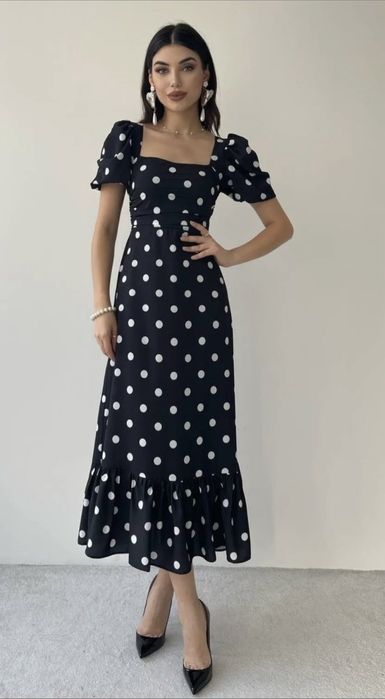 Sukienka retro w grochy