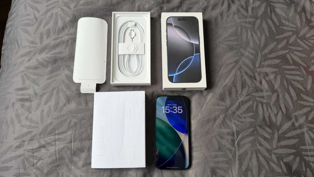 Apple iPhone 16 Pro Black Titanium/Czarny Tytan, komplet !