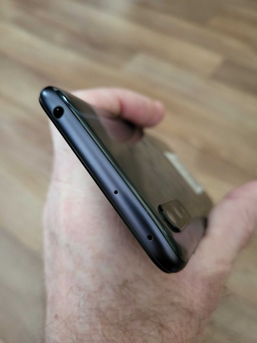 Телефон XIAOMI Mi 9 Lite 6/64