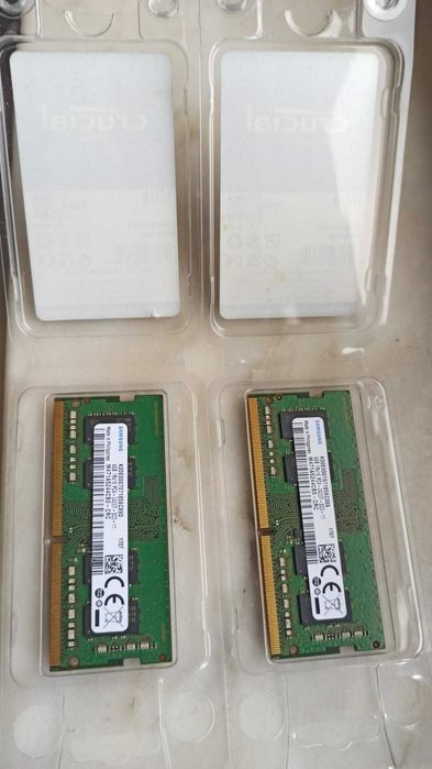 Samsung Modulo RAM 2x 4 GB DDR4 2400MHz SODIMM - M471A5244CB0-CRC