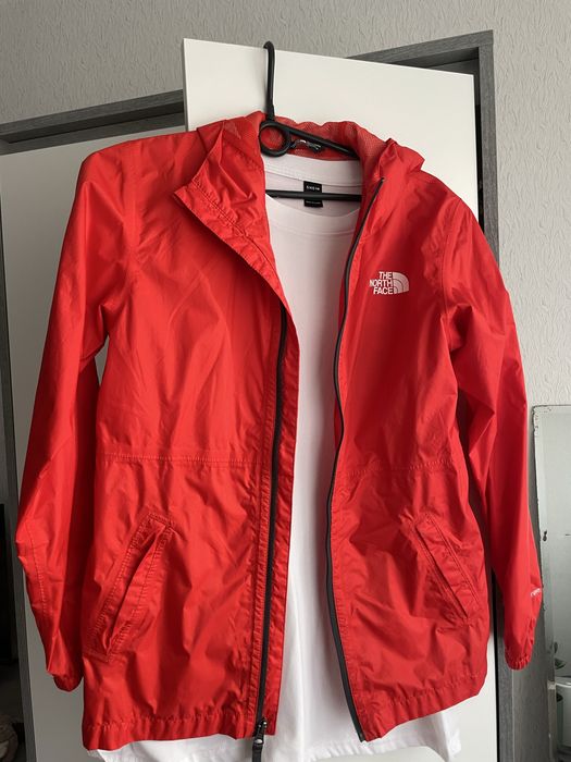 Вітровка the north face