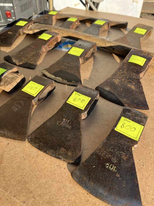 Сокири  з Німеччини