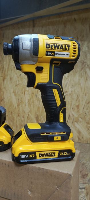 DeWalt dcf860 zakrętarka najmocniejsza 18v