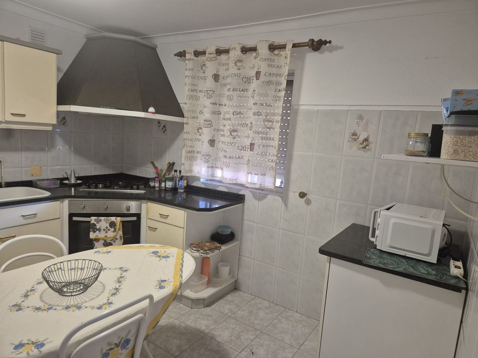 Quarto para arrendar