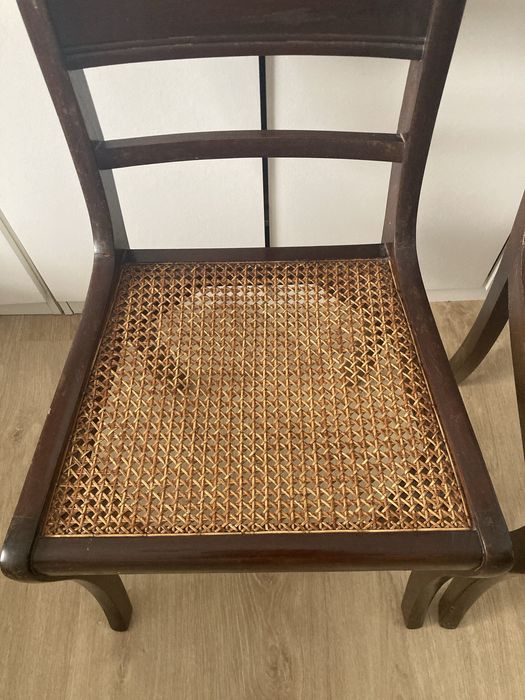 Par de cadeiras em palhinha