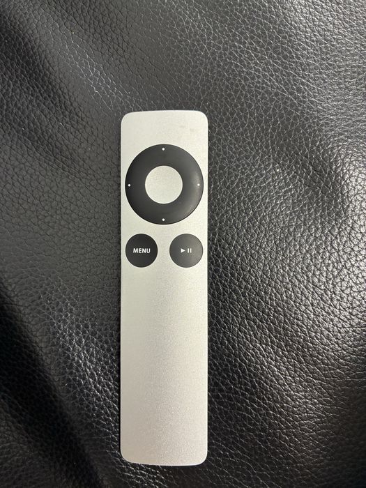 Pilot AppleTv srebrny