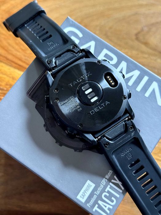 Gamin Tactix Delta Sapphire