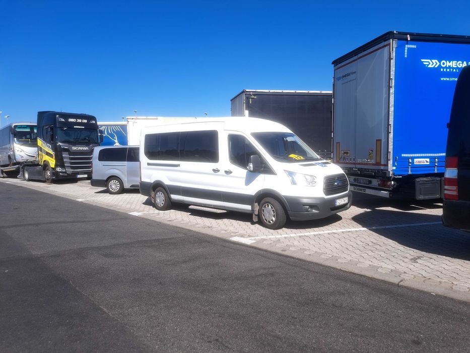 Ford Transit 9 osobowy dla niepełnosprawnych