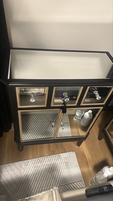 Szafki nocne i komoda