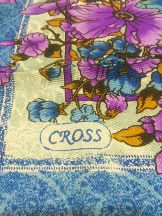 Cross Chusta w kwiaty