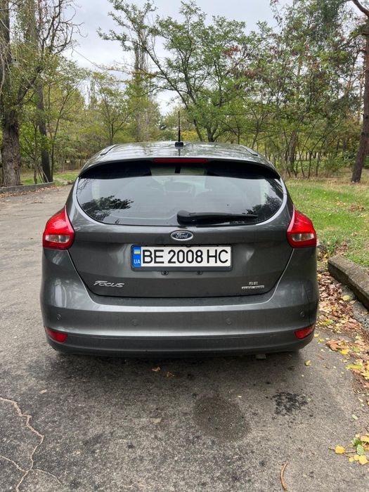 Ford focus SE 2016