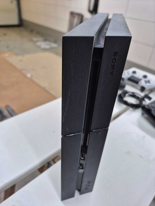 Sony PS4 konsola
