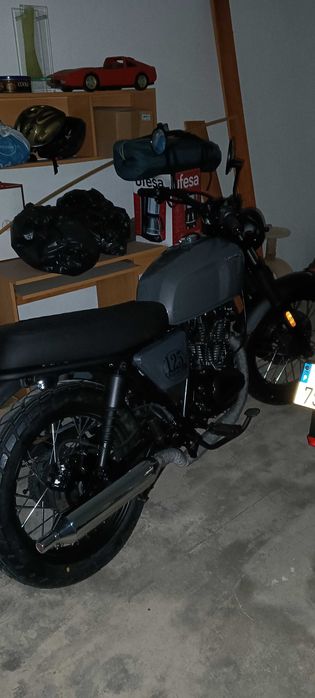 Moto 125 Brixon Nova