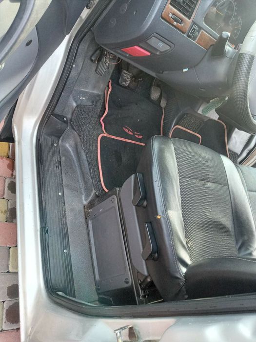 Мерседес Віто 112