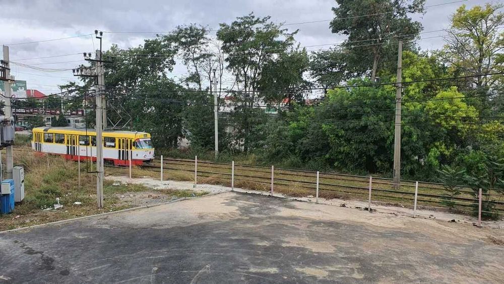 1- ком. квартира на Небесной сотни/ул. Салютная