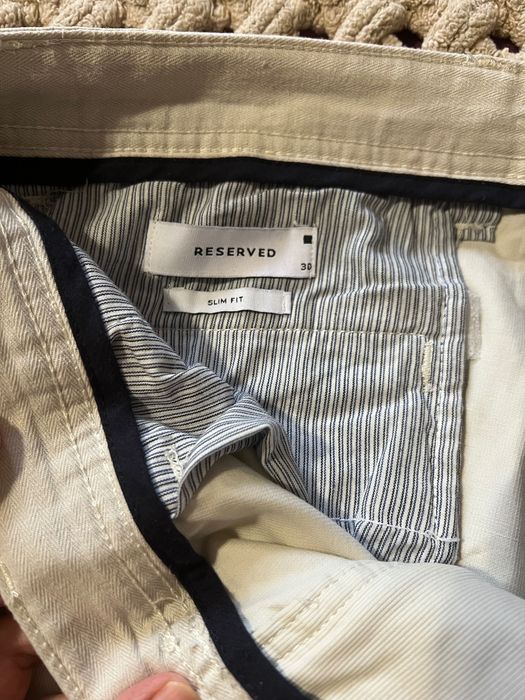 Męskie spodnie Reserved