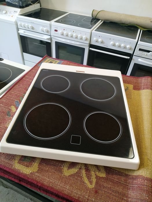 Варочна поверхня склокераміка, скло на плиту