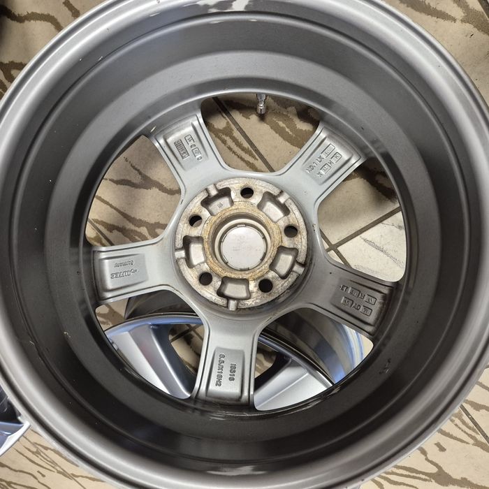 13. Felgi 16 cali aluminiowe Audi VW Skoda