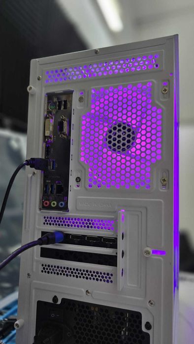 PC Torre Desktop Gaming Ryzen 5 + RTX 3070 + 16GB RAM + W11 [Garantia]