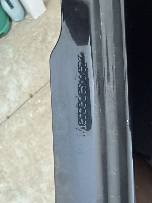Guarda lamas direito para mercedes CLA 250e  (C118)