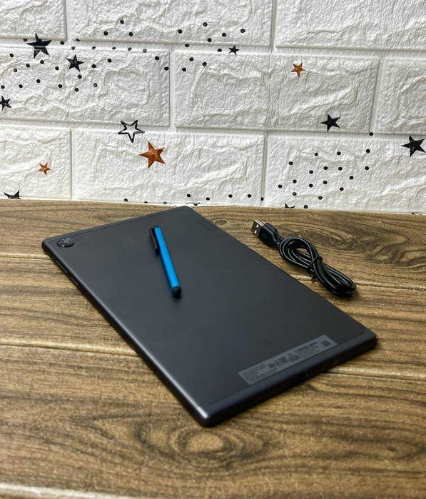 Планшет Lenovo 4/64 "LTE"