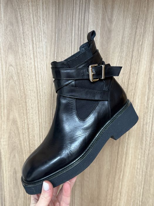 Жіночі шкіряні черевики, розмір 36