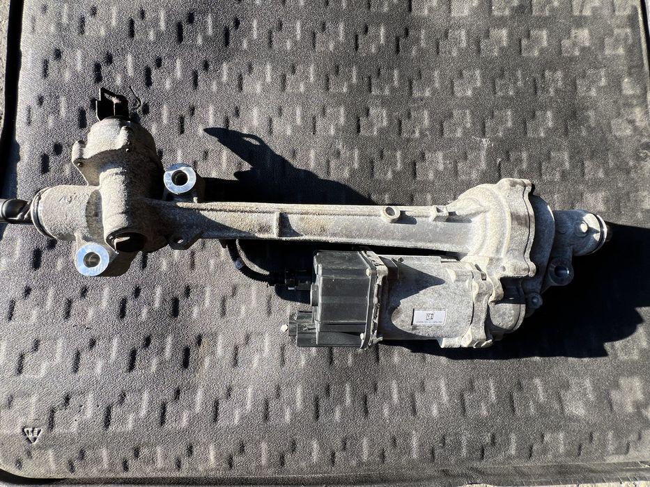 Электроусилитель на Tesla Model S