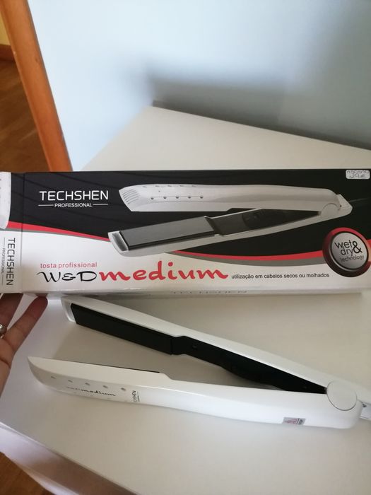 Alisador de cabelo novo