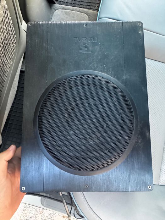 Автосабвуфер Focal  INTEGRATION IBUS 2.0