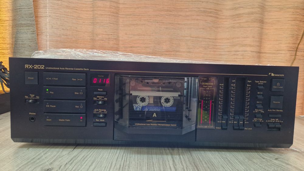 Касетна дека Nakamichi RX-202