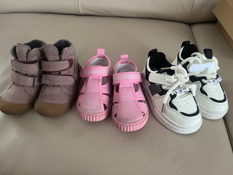 Buty dziecięce 22,23