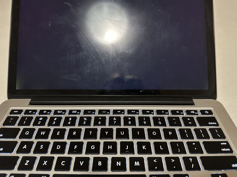 MacBook pro 13 2015 16 512