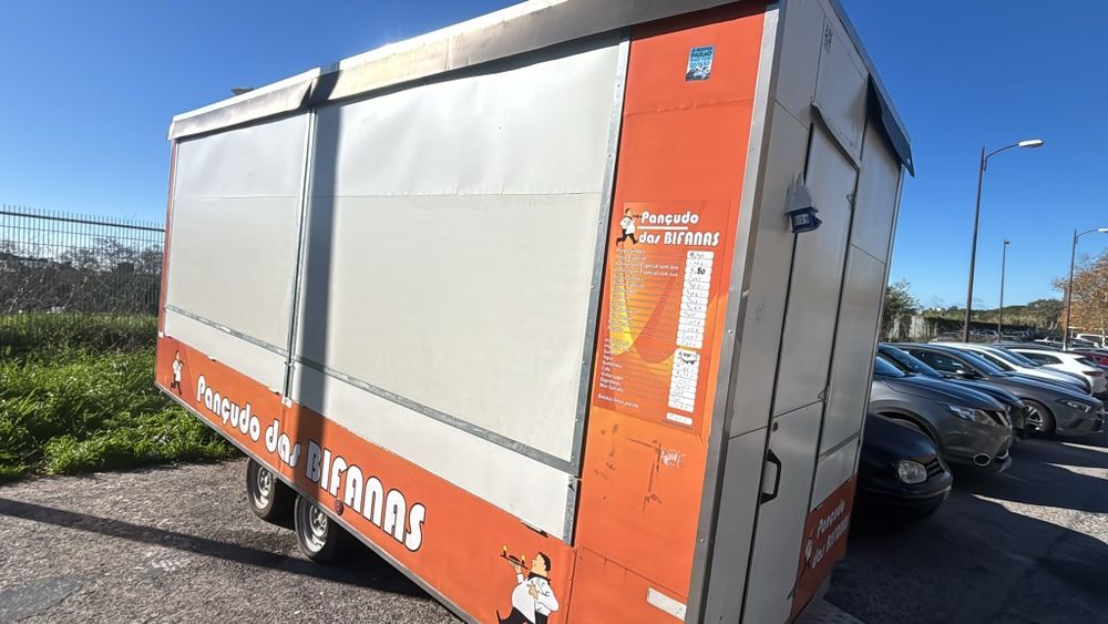 Roulote bar tudo a funcionar